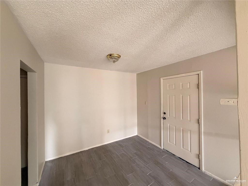 Photo 6 of 2417 Tamarack Avenue #C
