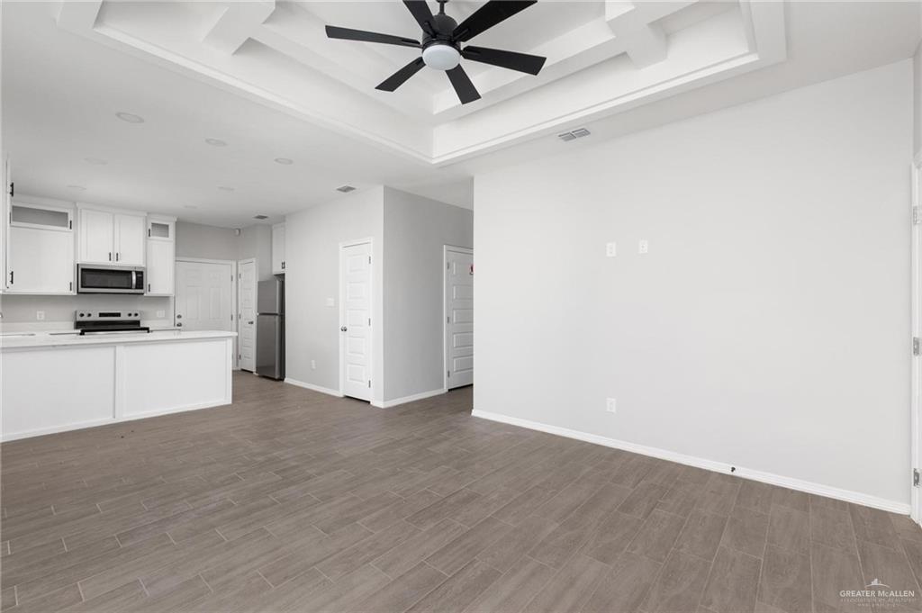 Photo 4 of 920 13th Street