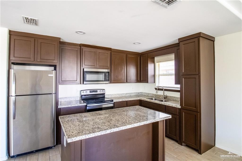 Photo 3 of 2118 Taxco Court #2