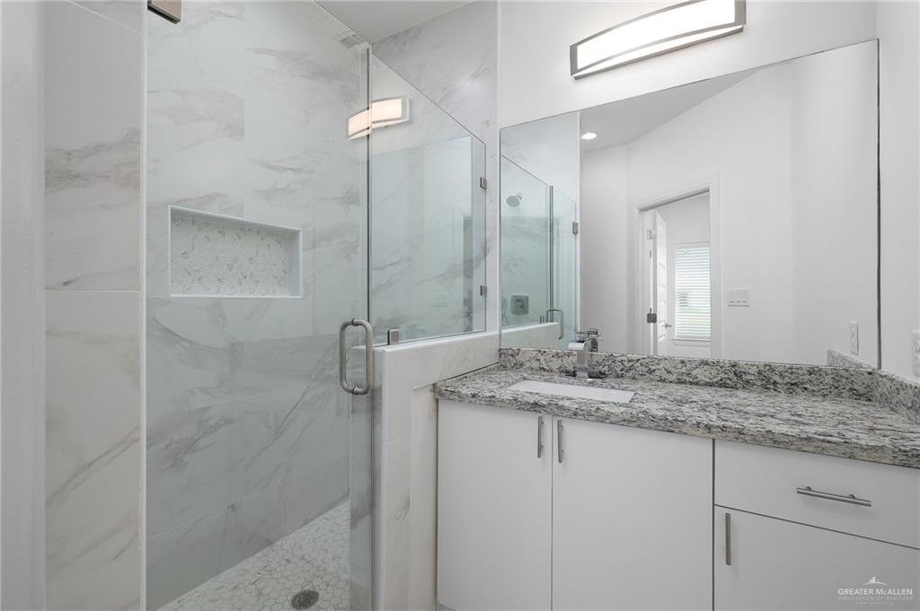 Photo 9 of 901 Yuma Avenue #202