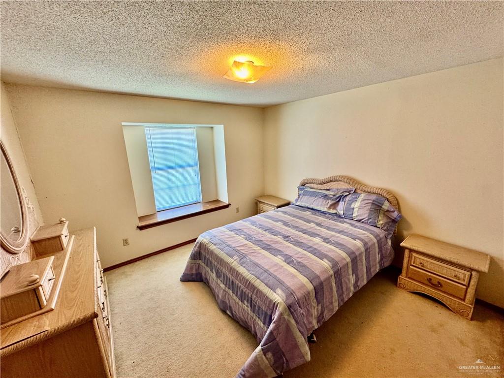 Photo 13 of 2024 Oriole Avenue