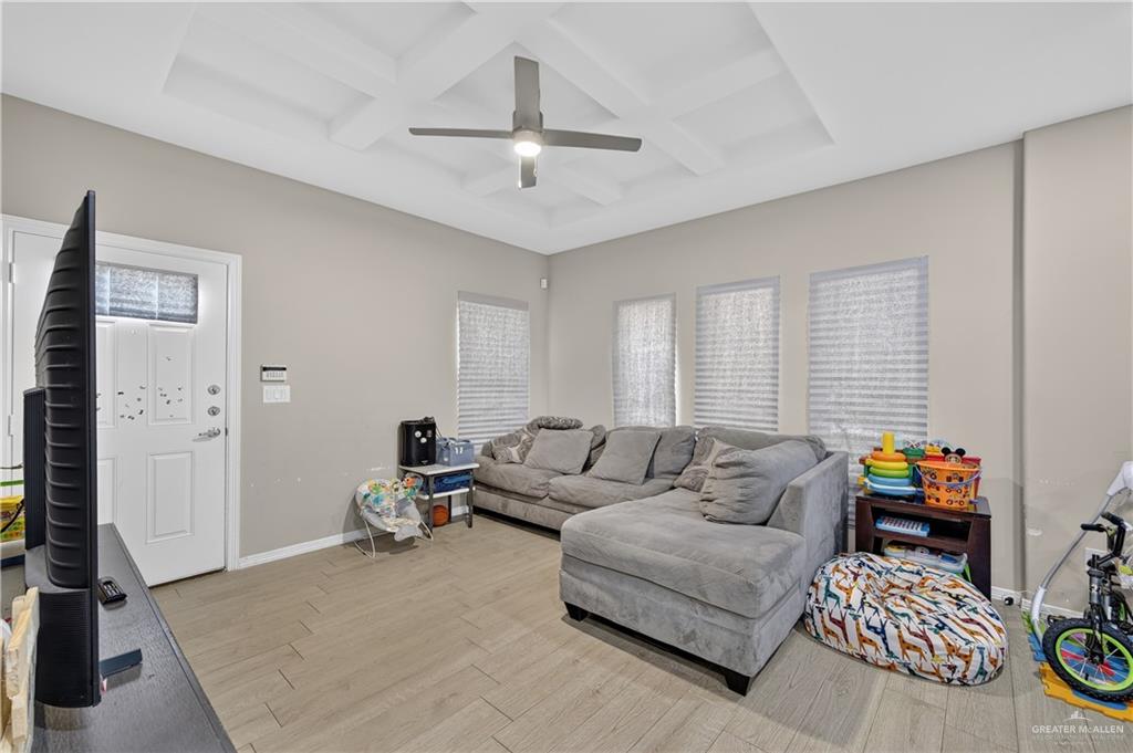 Photo 7 of 3100 Kenwood Street