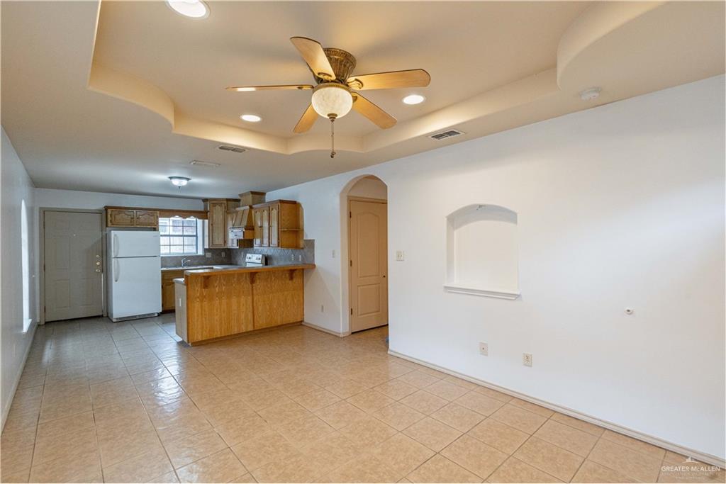 Photo 4 of 2100 Aruba Drive