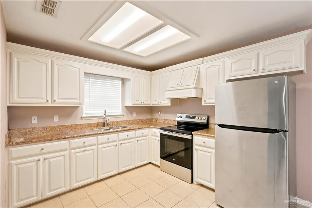 Photo 10 of 2706 7th Street