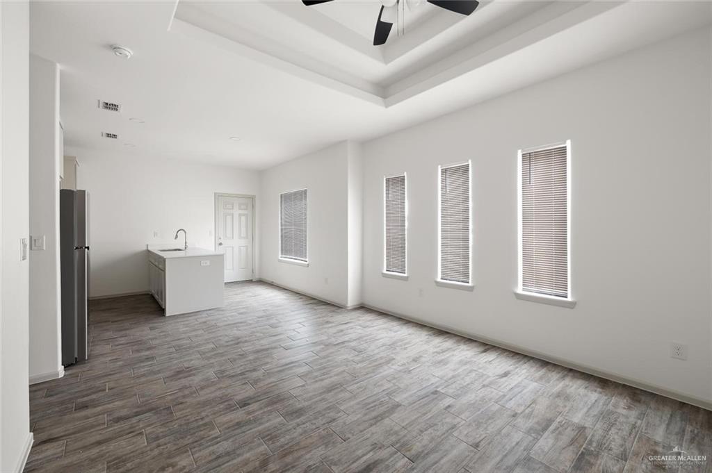 Photo 5 of 440 Frio Lane #3
