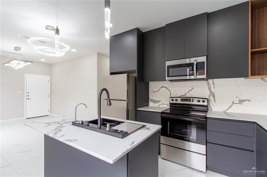 Photo 3 of 4216 Hummingbird Avenue #75