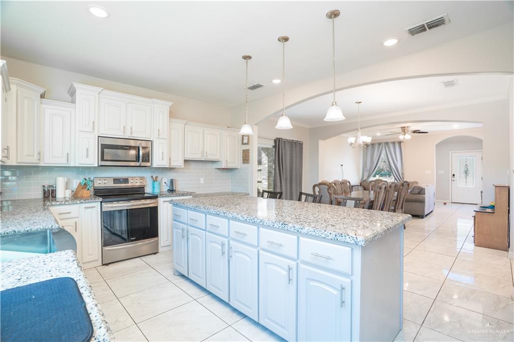 Photo 10 of 1201 Ambrosia Drive