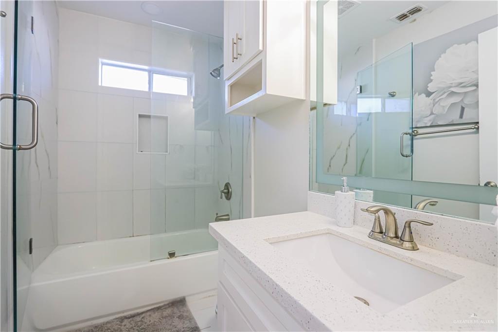 Photo 12 of 823 Whitewing Street