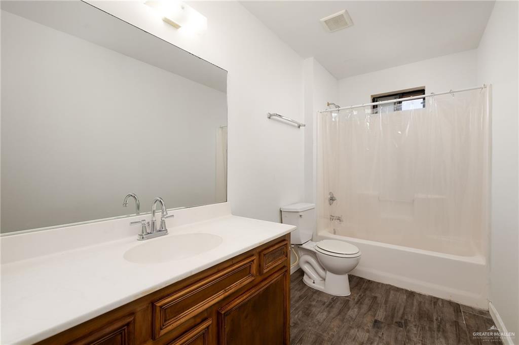 Photo 10 of 5033 Ibis Avenue