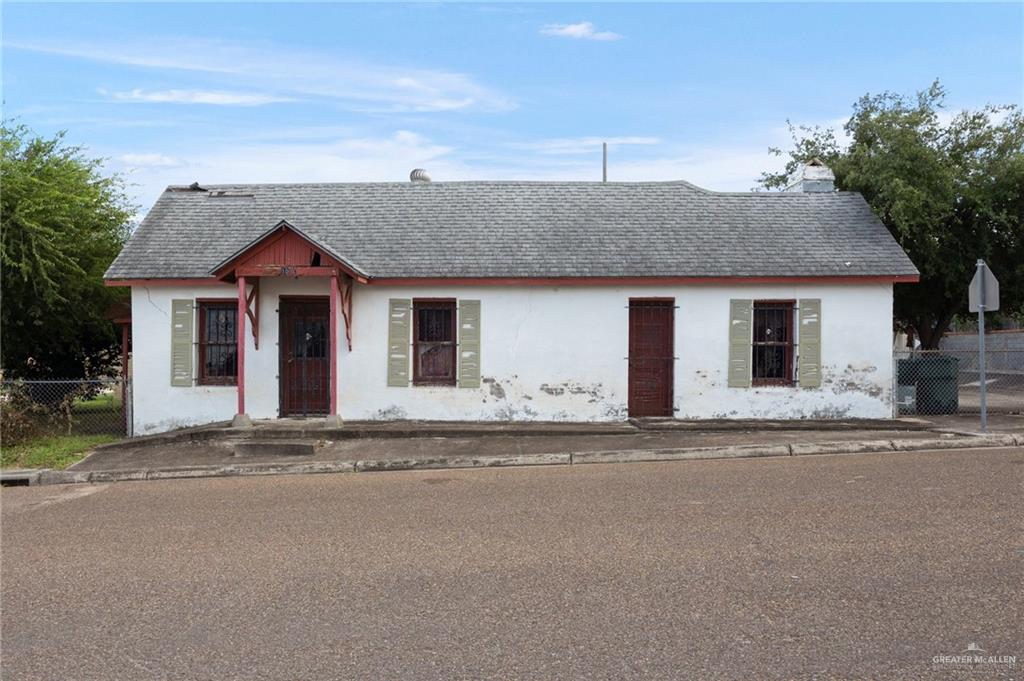 Photo 13 of 705 Garcia Street