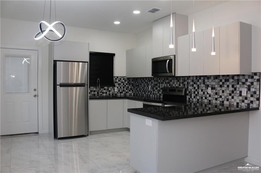 Photo 5 of 907 Blair Avenue #1