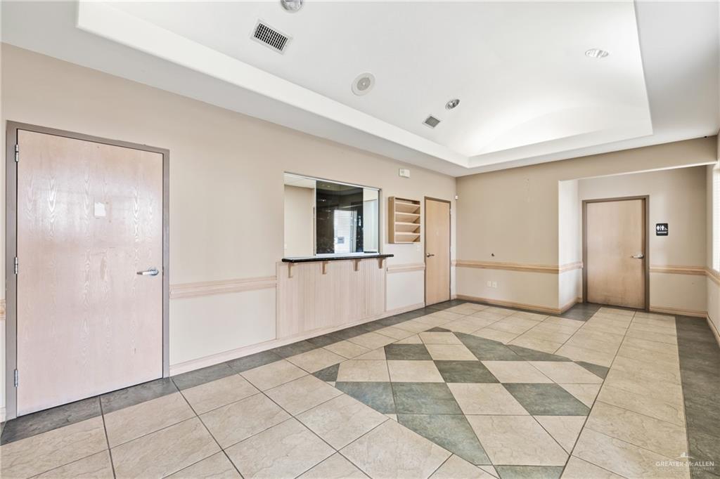 Photo 3 of 1200 Savannah Avenue #13
