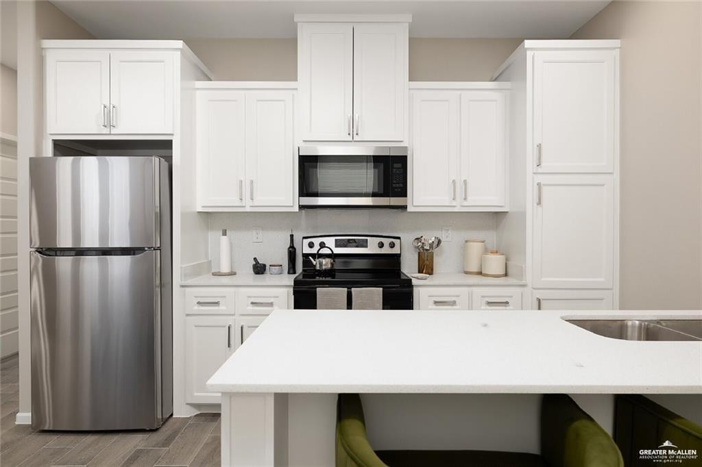 Photo 6 of 2708 Harrison Avenue #3