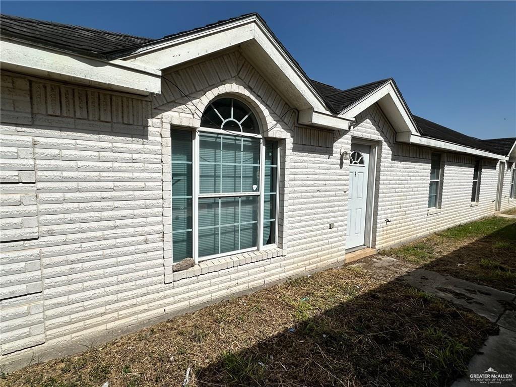 Photo 12 of 613 La Mancha Drive
