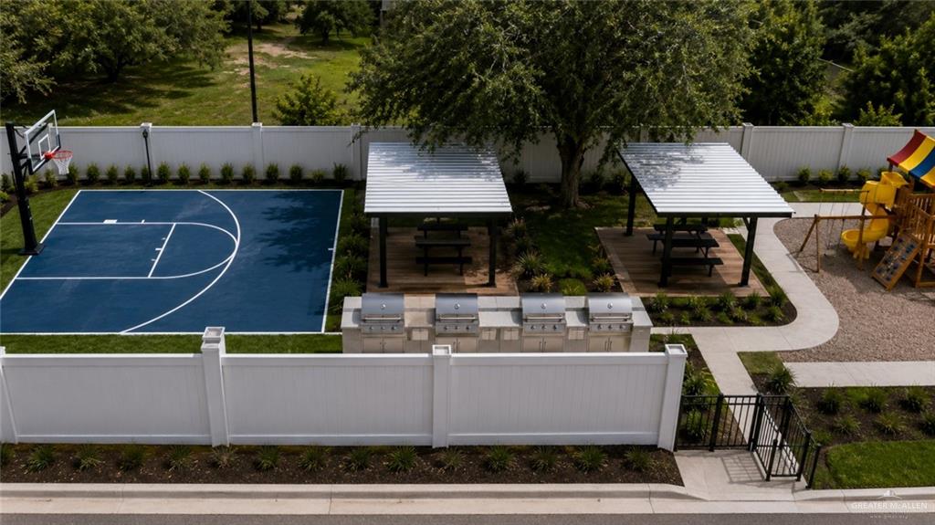 Photo 20 of 4301 Heron Avenue #12