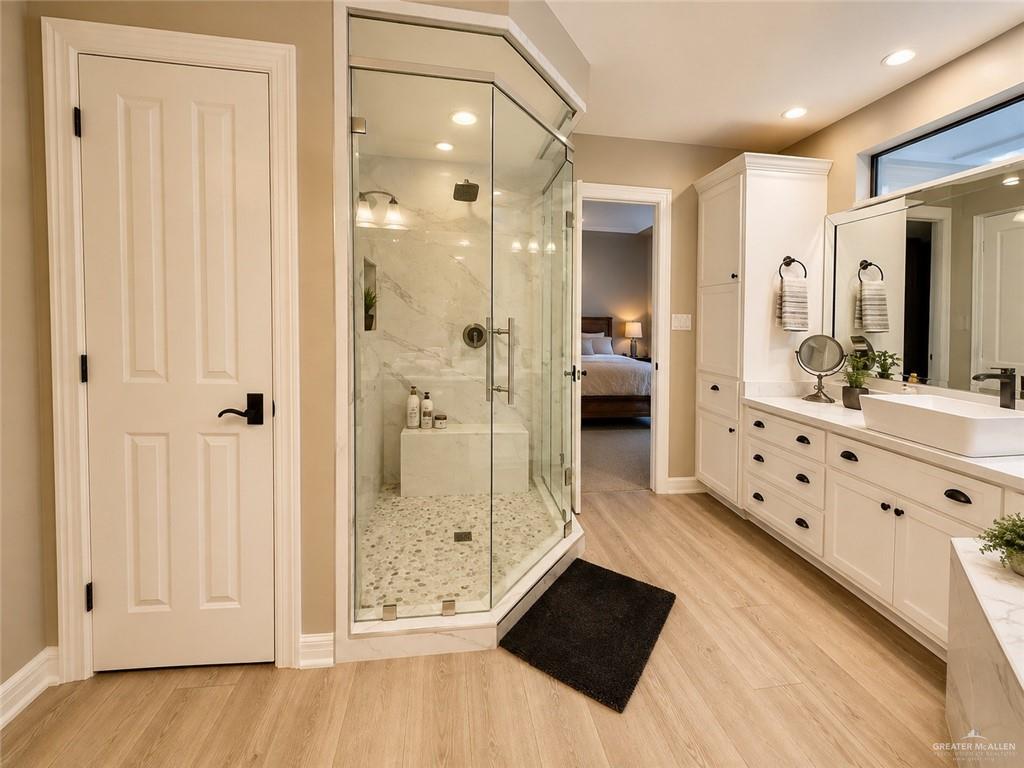 Photo 9 of 1703 Stonegate Drive