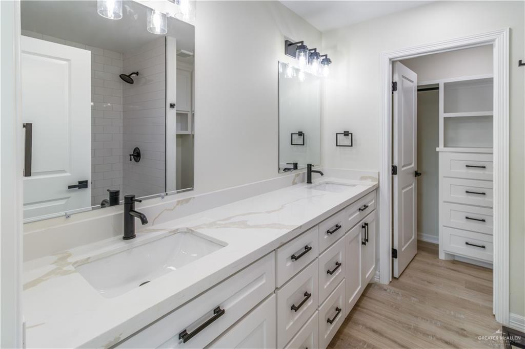 Photo 7 of 3304 Dichoso Avenue