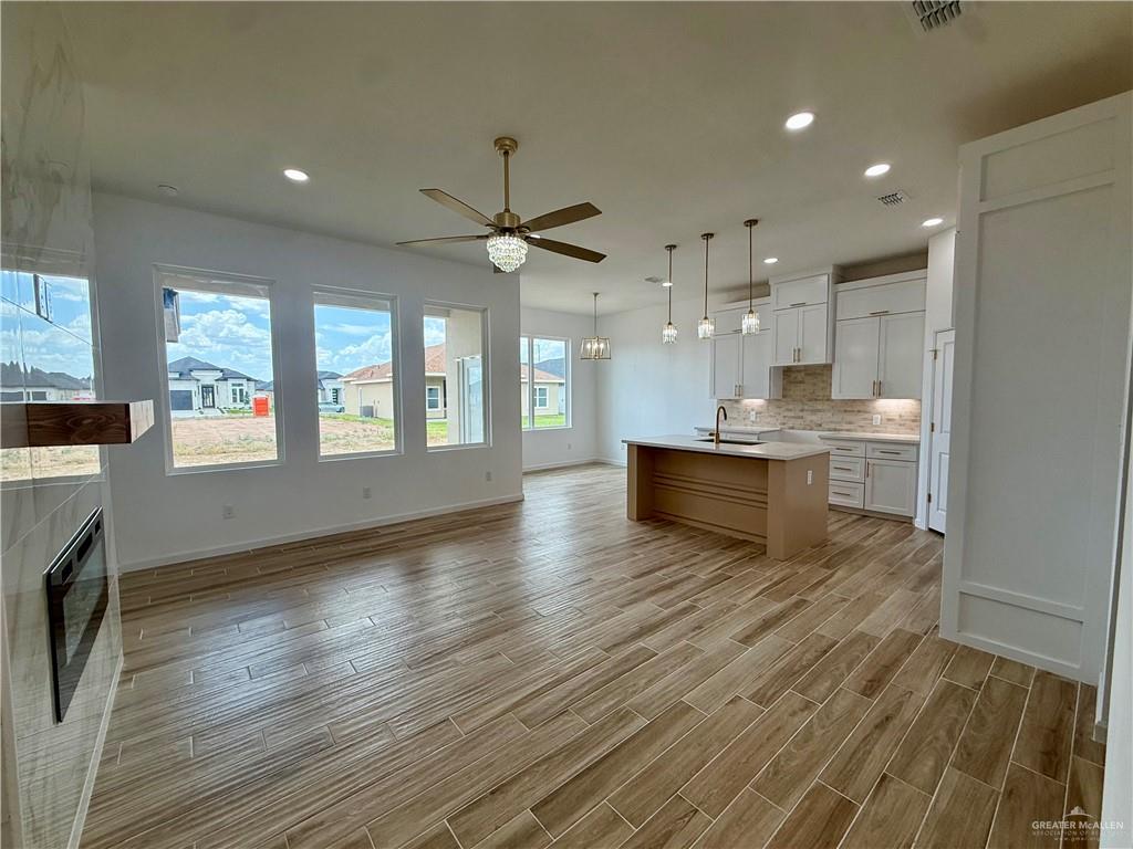 Photo 3 of 5809 Luz Del Sol Street
