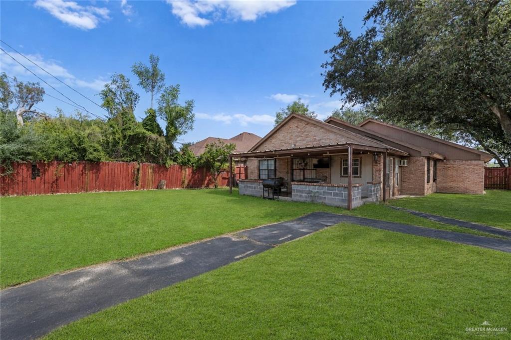 Photo 12 of 603 Tulipan Street
