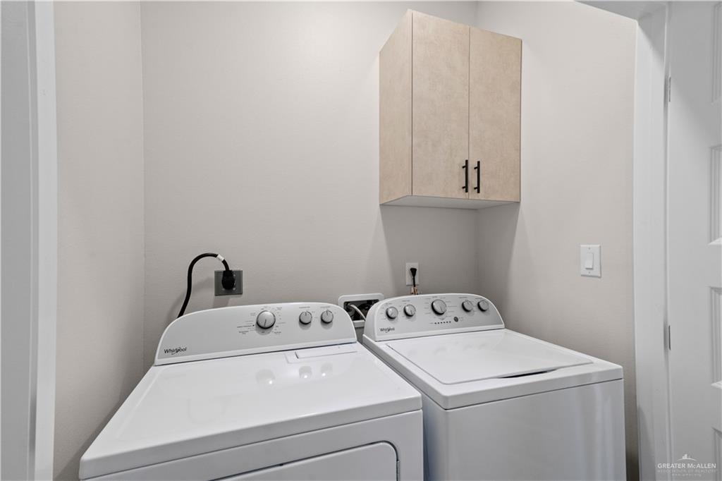 Photo 15 of 409 Onyx Avenue #2