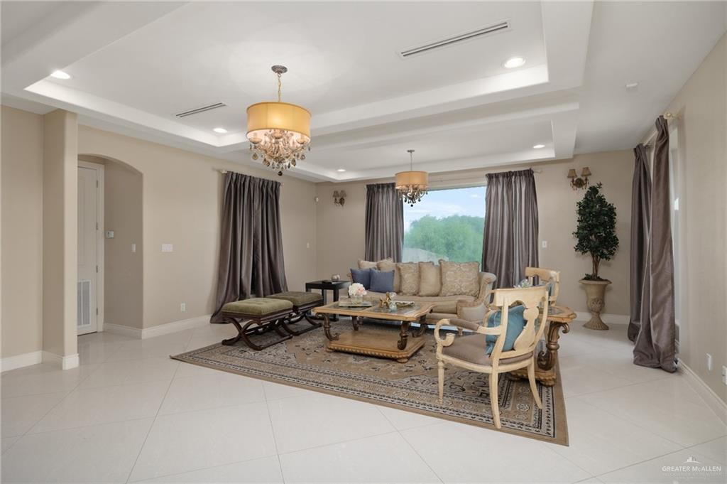 Photo 6 of 7405 Lago Escondido Drive