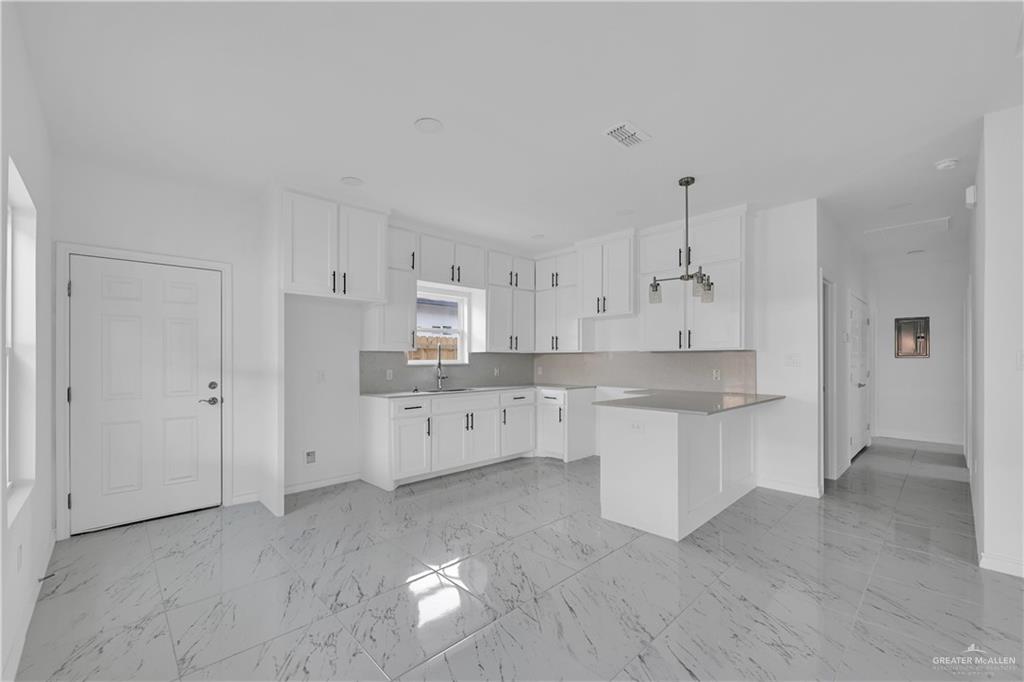 Photo 6 of 11403 24th Street