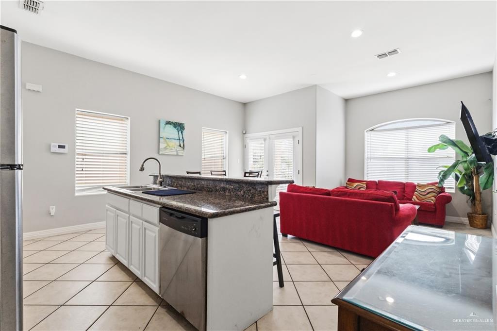 Photo 5 of 103 Gardenia Street #8