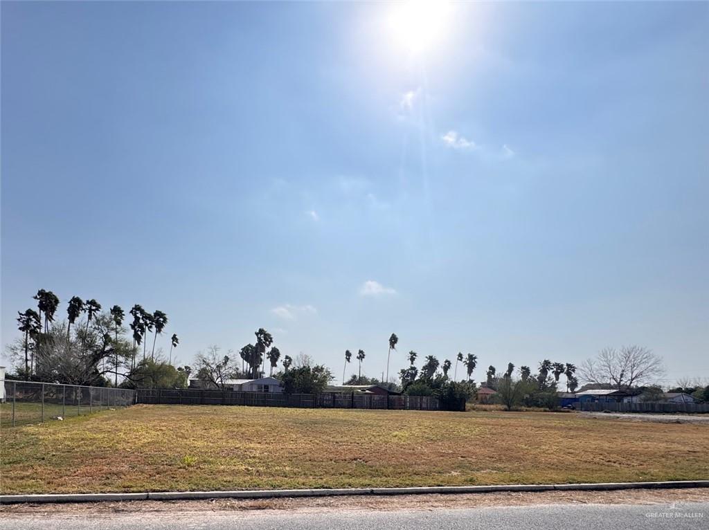 Photo 5 of 10908 Cantu Drive