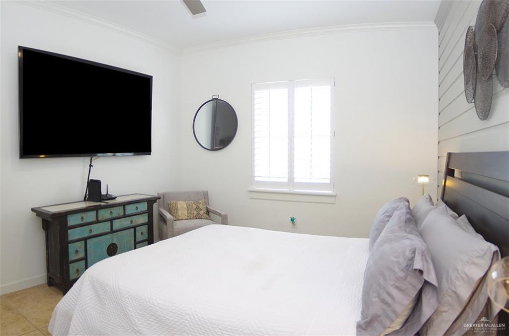 Photo 17 of 6410 Padre Boulevard #102