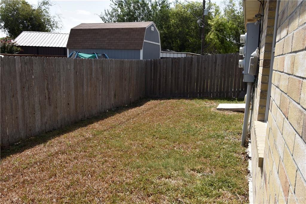 Photo 32 of 207 Albatross Avenue