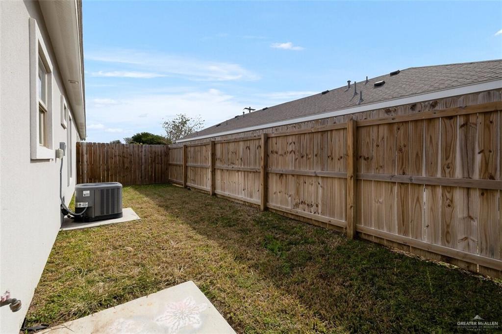 Photo 4 of 1909 Taft Street