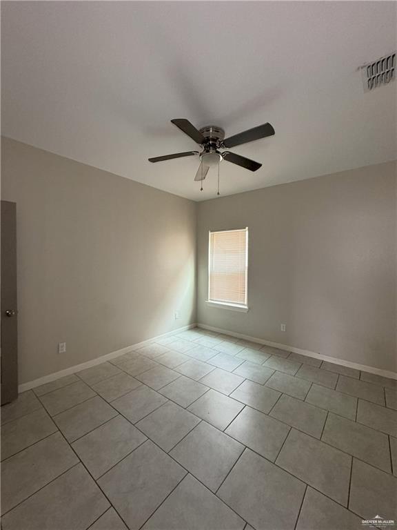 Photo 6 of 2001 Garden Ridge Drive #3
