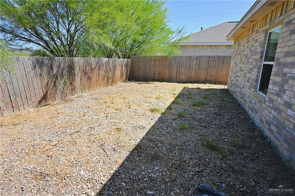 Photo 17 of 4902 Hiawatha Drive