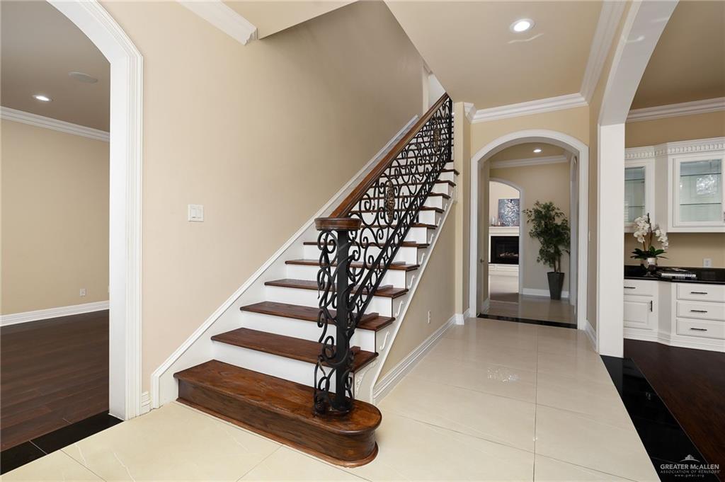 Photo 4 of 5601 4th Street