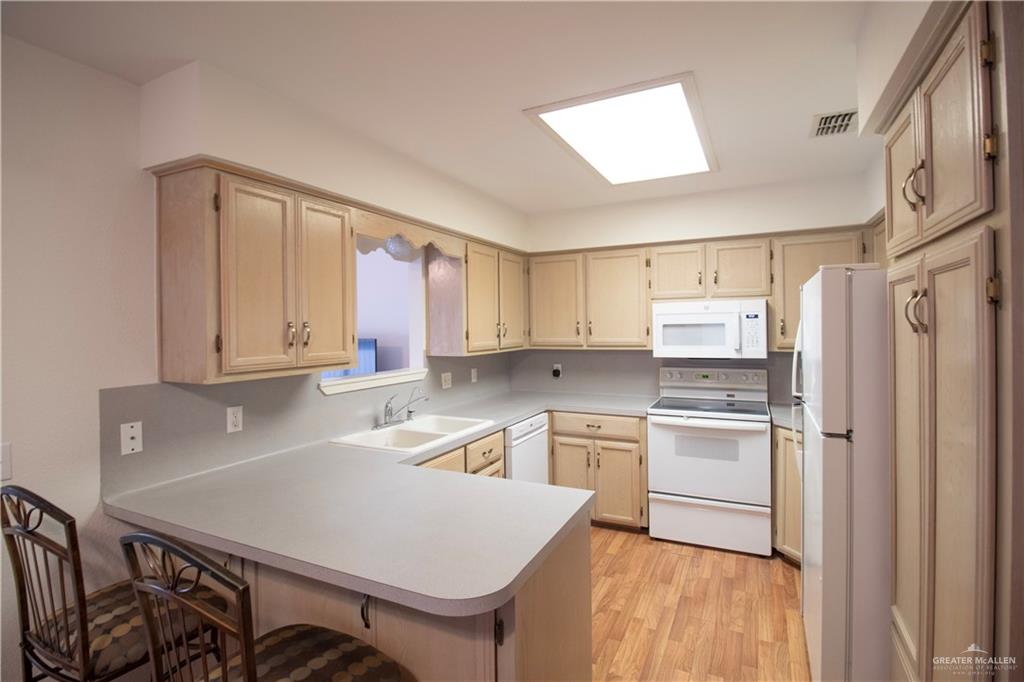 Photo 5 of 1710 Aries Street