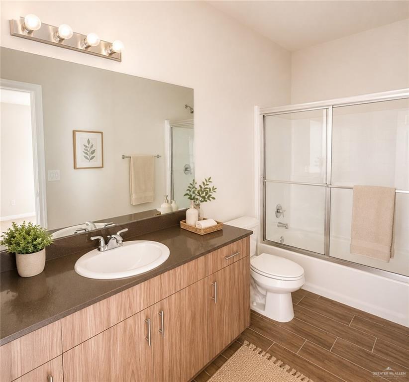 Photo 14 of 1601 Cortlandt Street #3