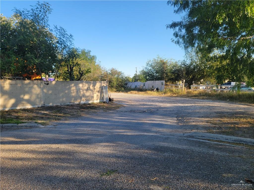 Photo 12 of 4905 Maya Drive