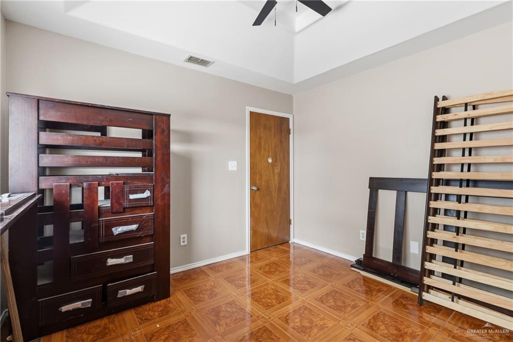 Photo 7 of 4100 Houston Avenue