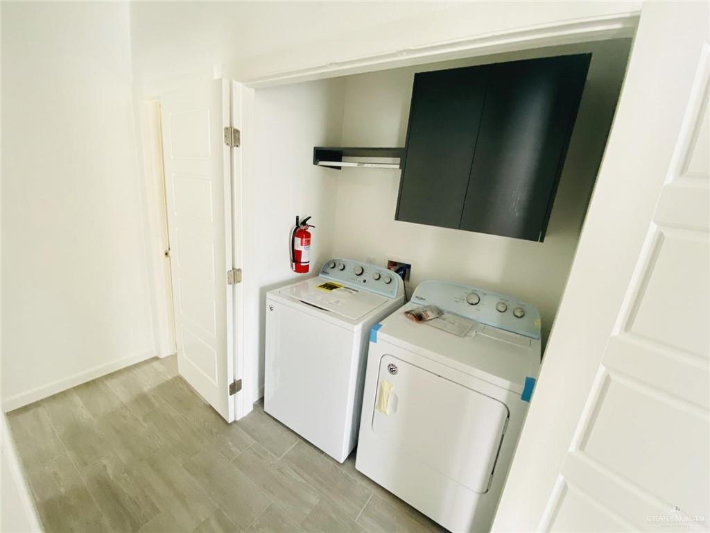 Photo 10 of 909 Carmel Avenue #2