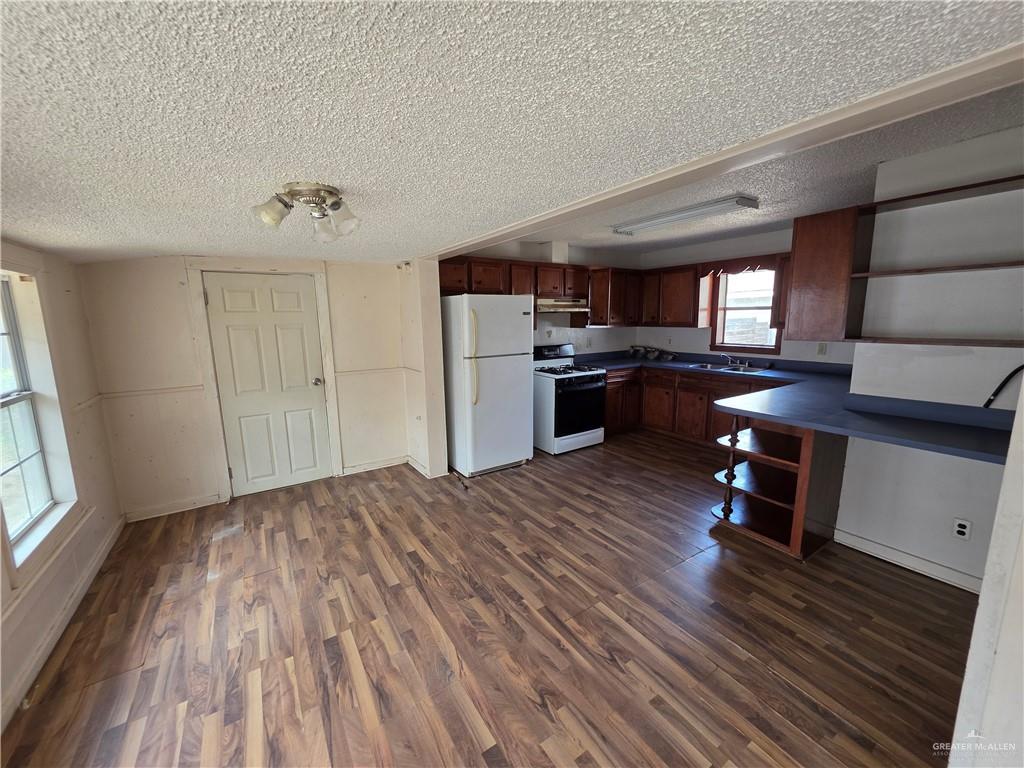 Photo 4 of 1321 Saint Marie Street