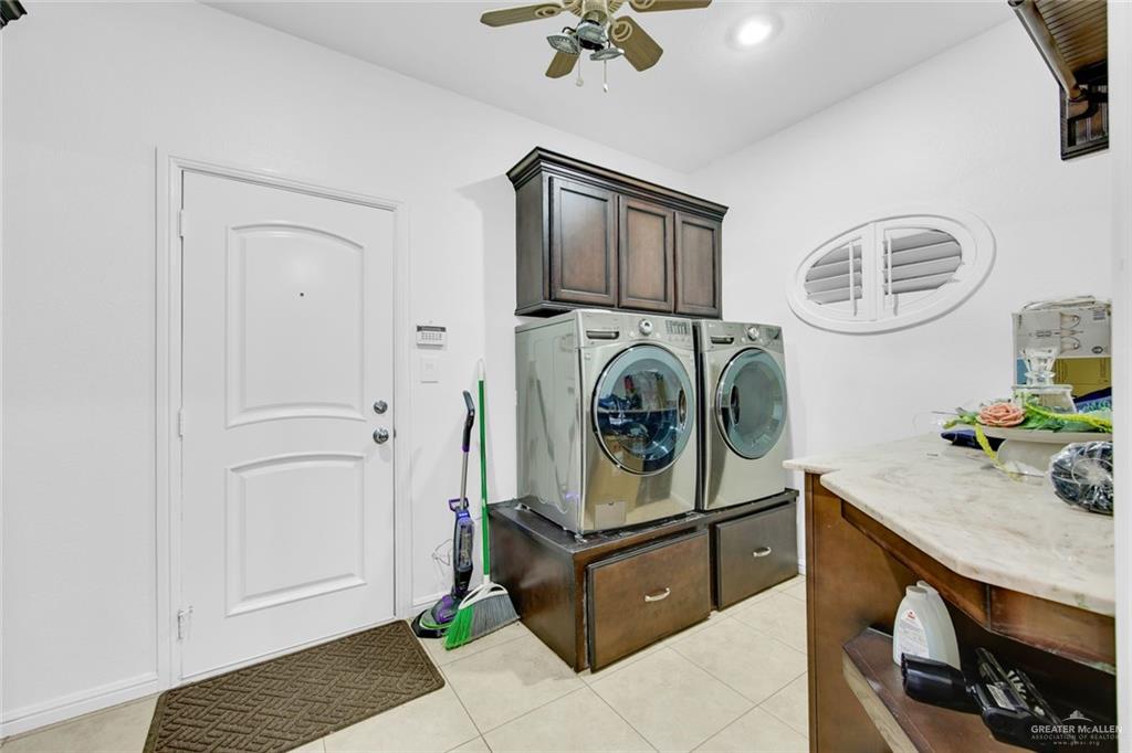 Photo 22 of 2405 Rhin Drive