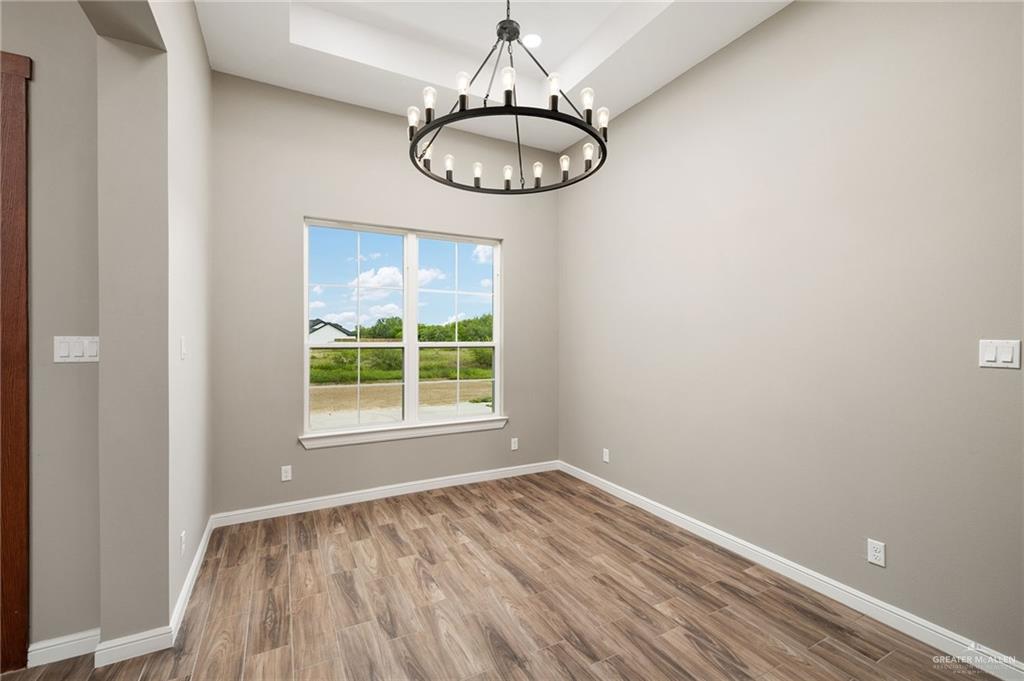 Photo 9 of 1058 Valeria Street