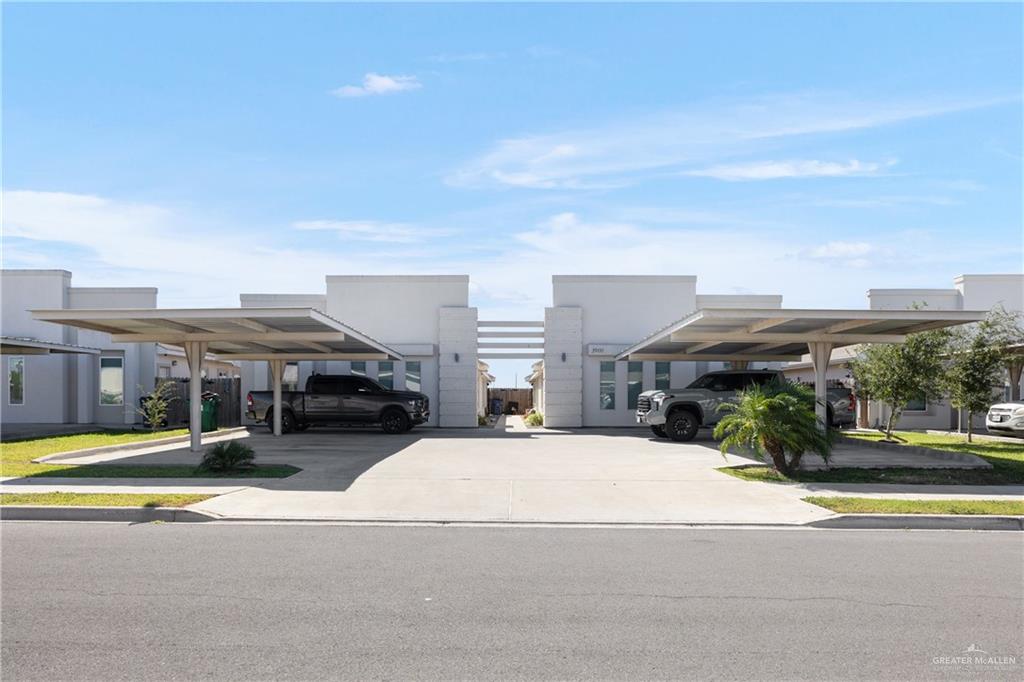 Photo 1 of 3900 Las Vistas Lane, Weslaco