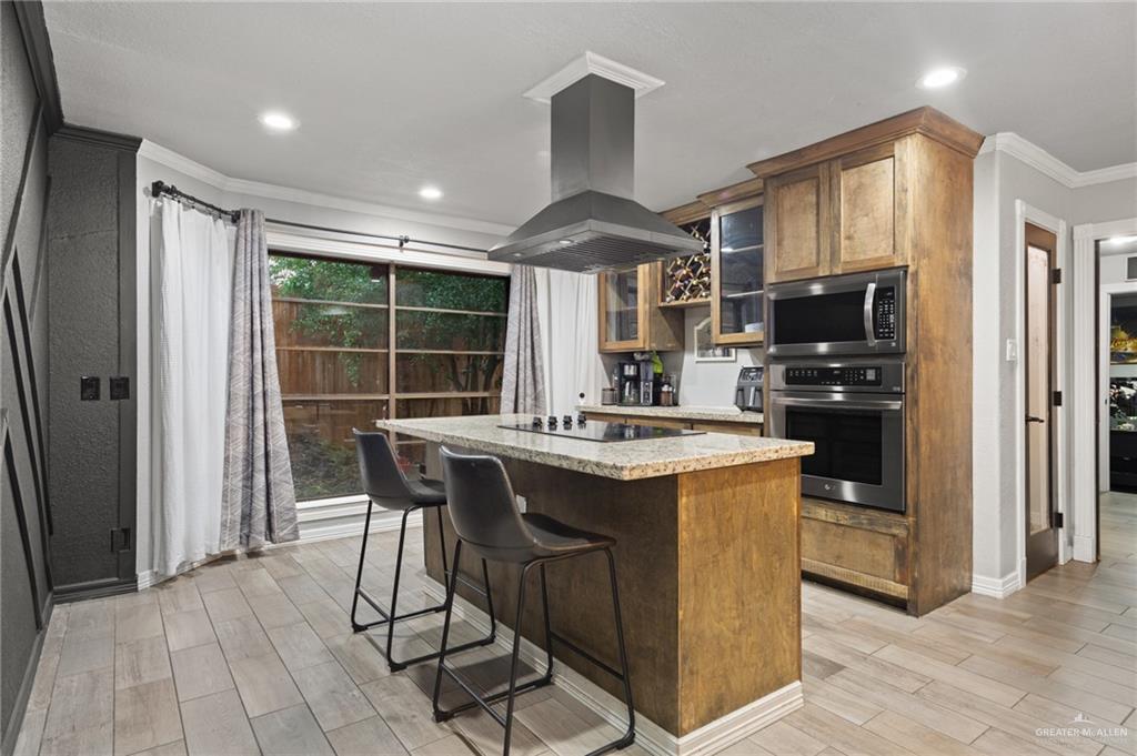 Photo 6 of 3129 Clifford