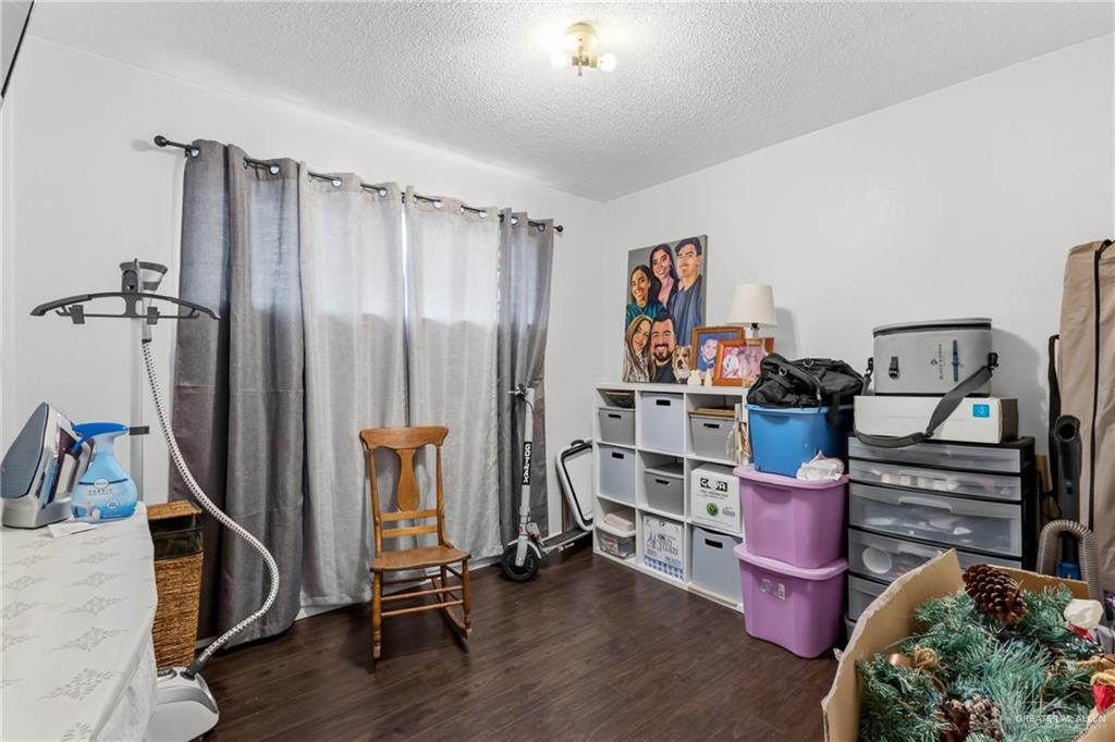 Photo 12 of 608 Iris Avenue