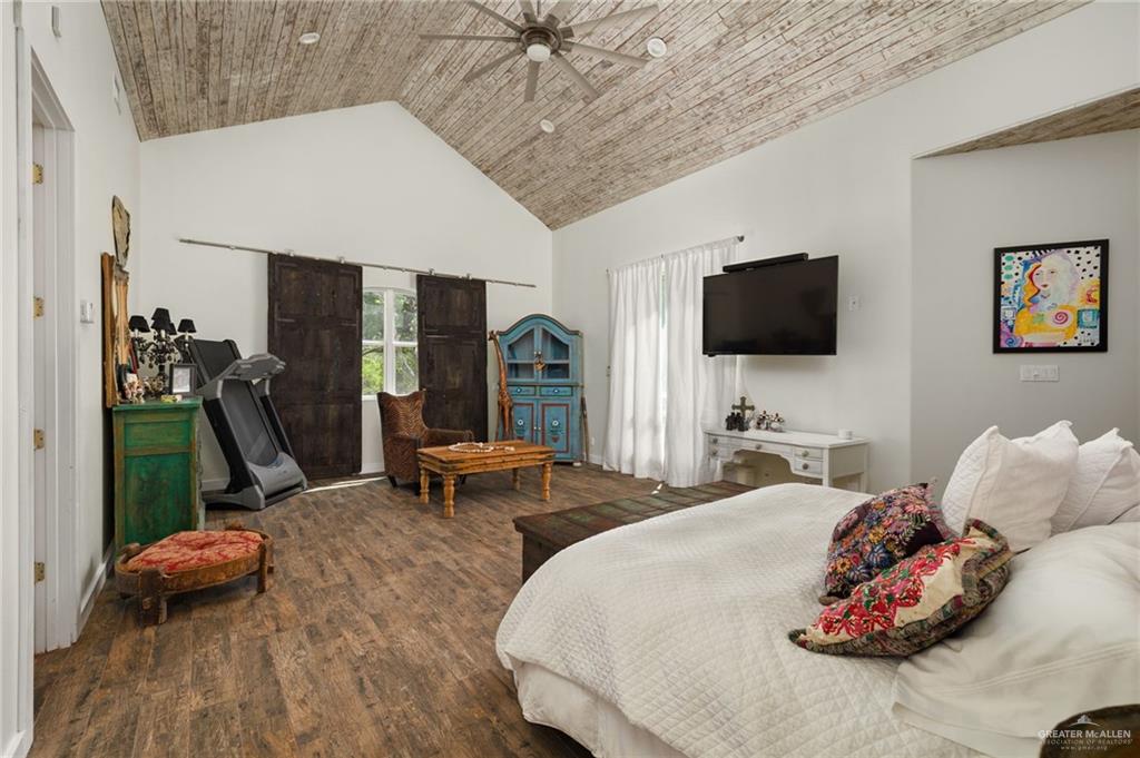 Photo 19 of 1700 Dartmouth Avenue