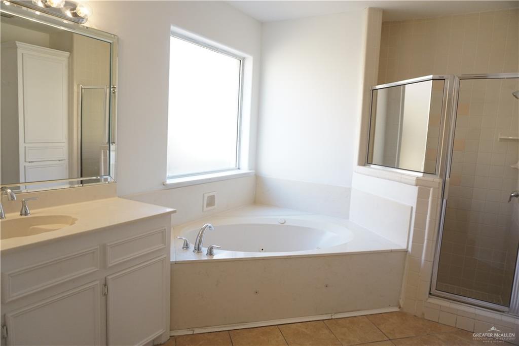 Photo 13 of 421 Redbud Avenue