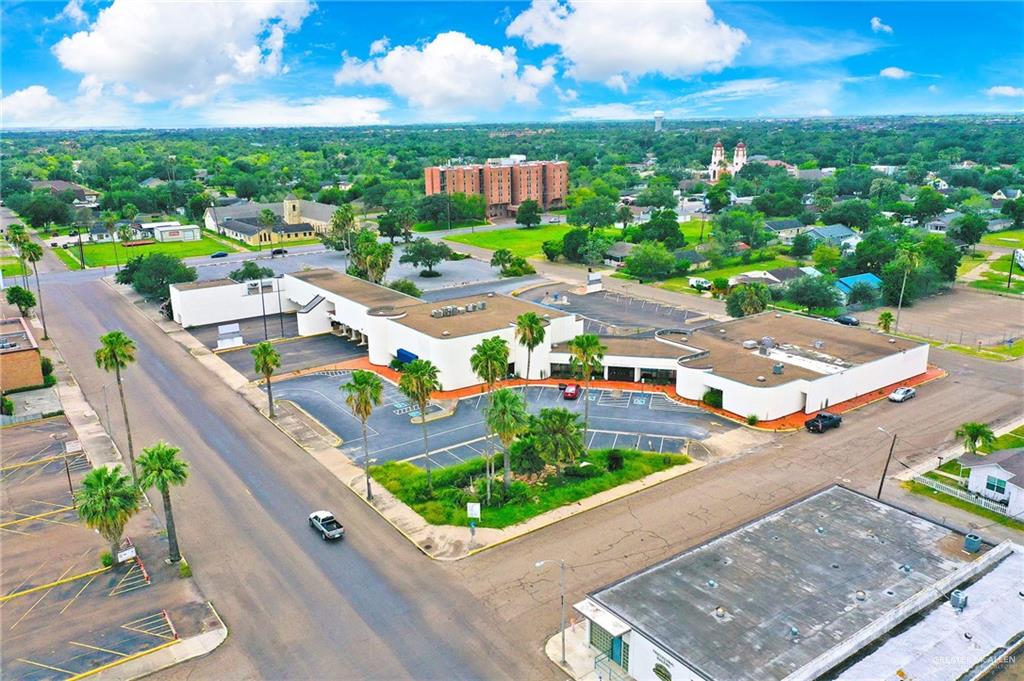 Commercial home at 500 Missouri Avenue, Weslaco, Texas