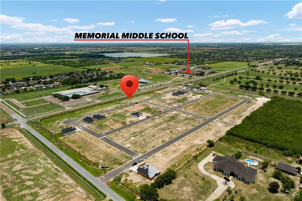 Photo 2 of 2321 Gaytan Avenue