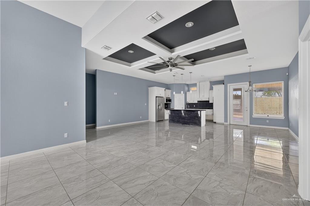 Photo 4 of 806 Seminole Avenue
